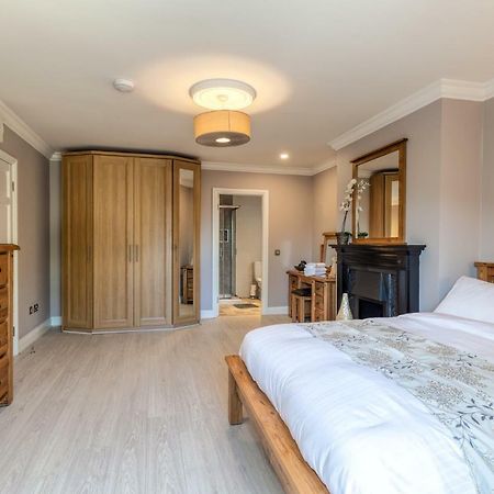 Tintawn House Otel Sandyford Dış mekan fotoğraf