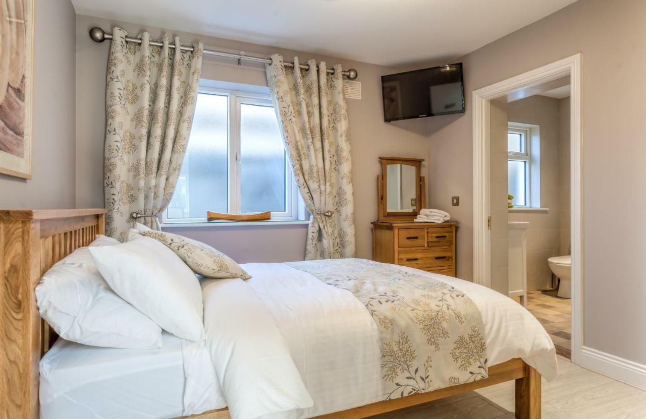Tintawn House Otel Sandyford Dış mekan fotoğraf