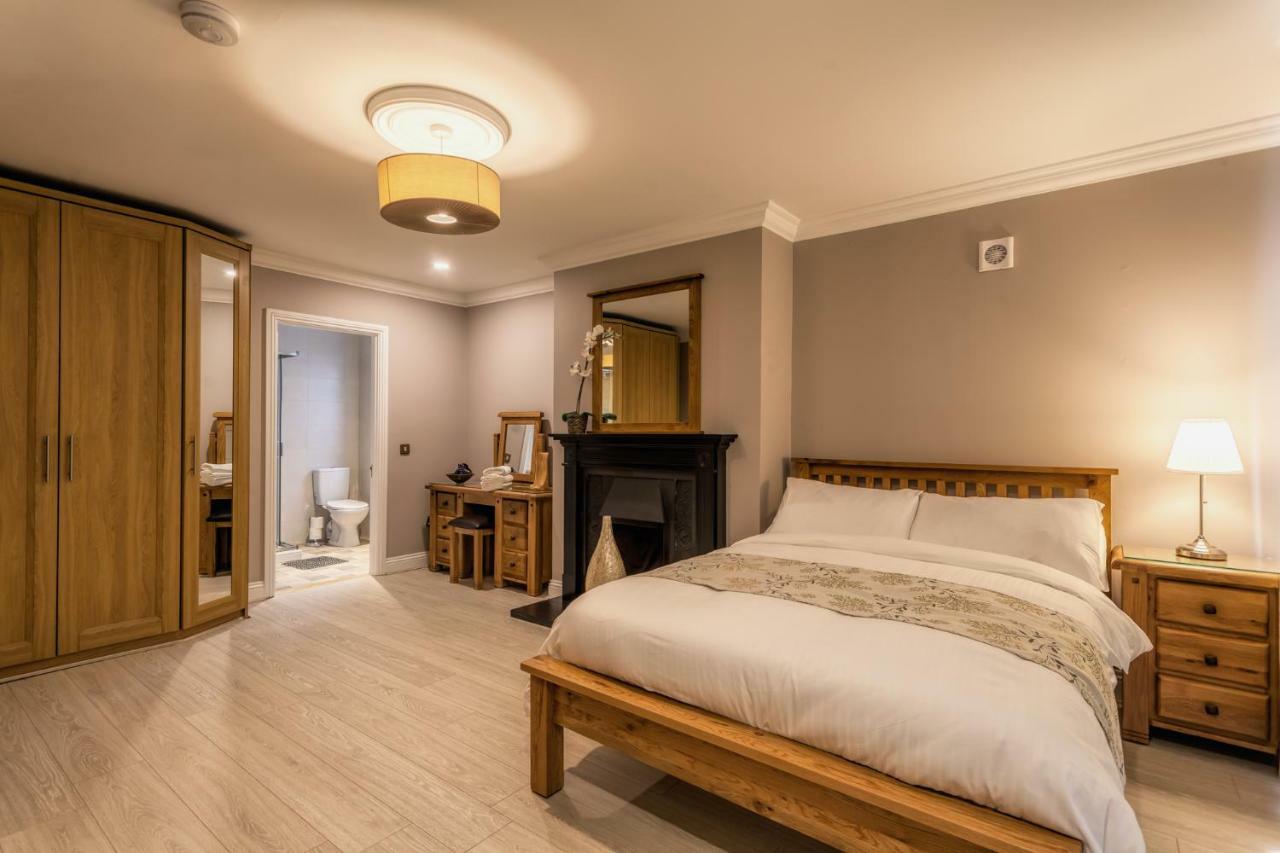 Tintawn House Otel Sandyford Dış mekan fotoğraf