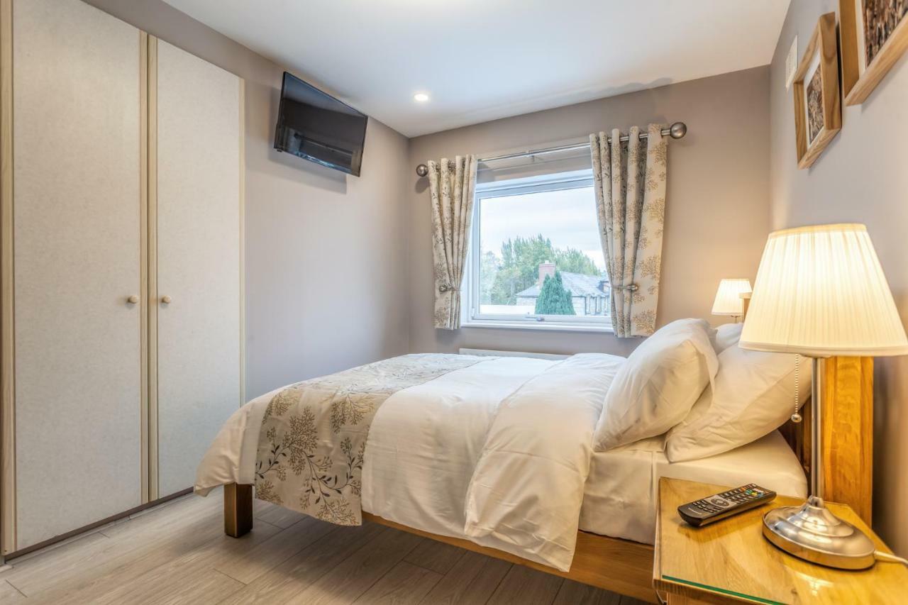 Tintawn House Otel Sandyford Dış mekan fotoğraf