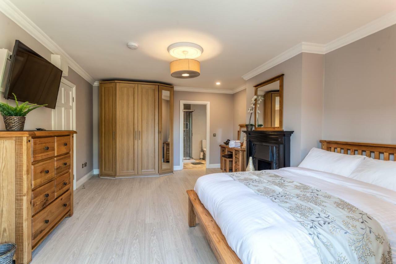 Tintawn House Otel Sandyford Dış mekan fotoğraf