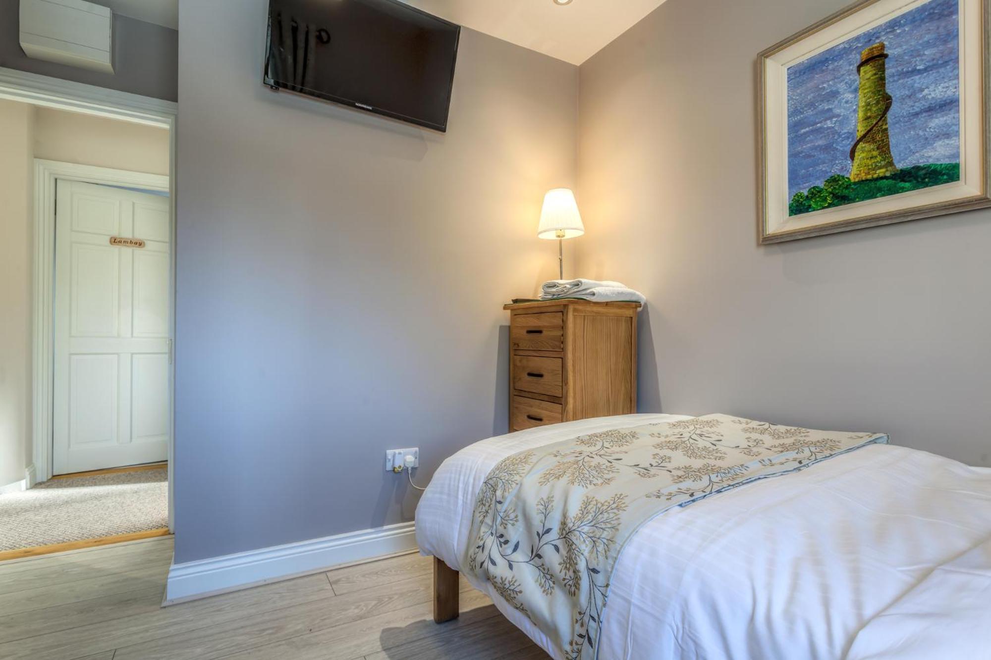 Tintawn House Otel Sandyford Dış mekan fotoğraf