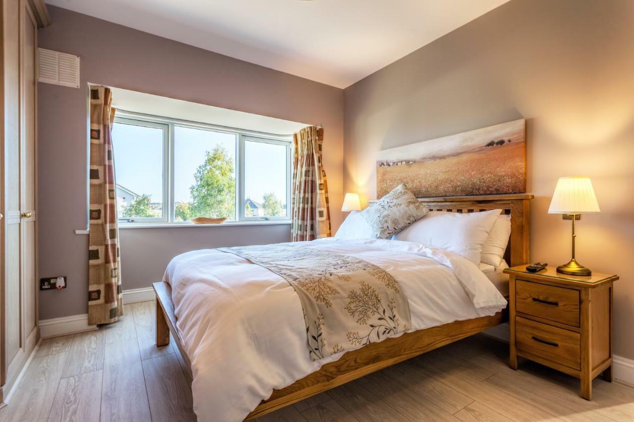 Tintawn House Otel Sandyford Dış mekan fotoğraf