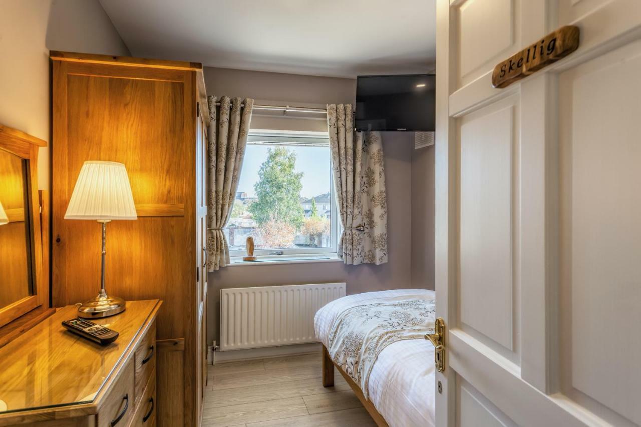 Tintawn House Otel Sandyford Dış mekan fotoğraf