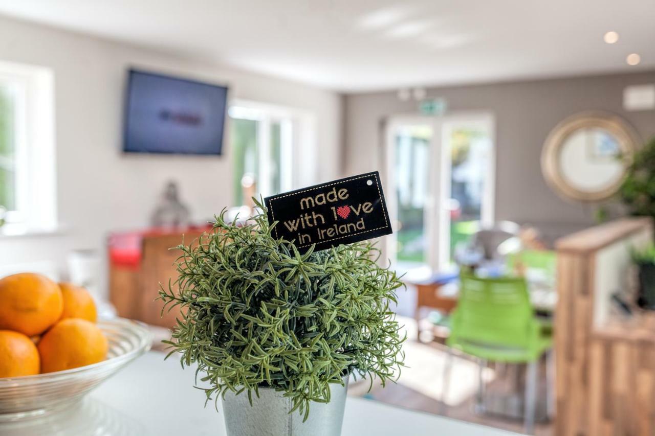 Tintawn House Otel Sandyford Dış mekan fotoğraf