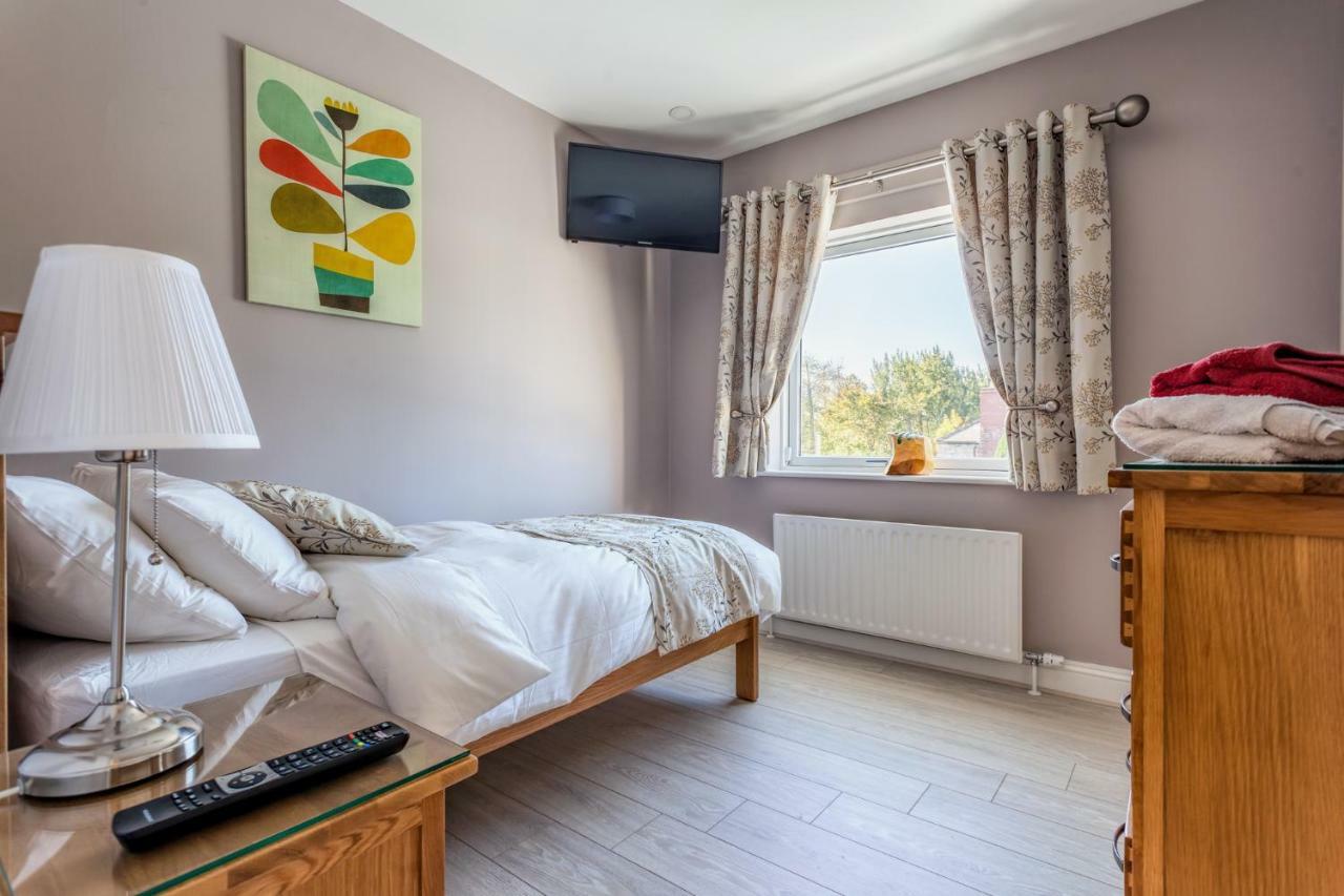 Tintawn House Otel Sandyford Dış mekan fotoğraf