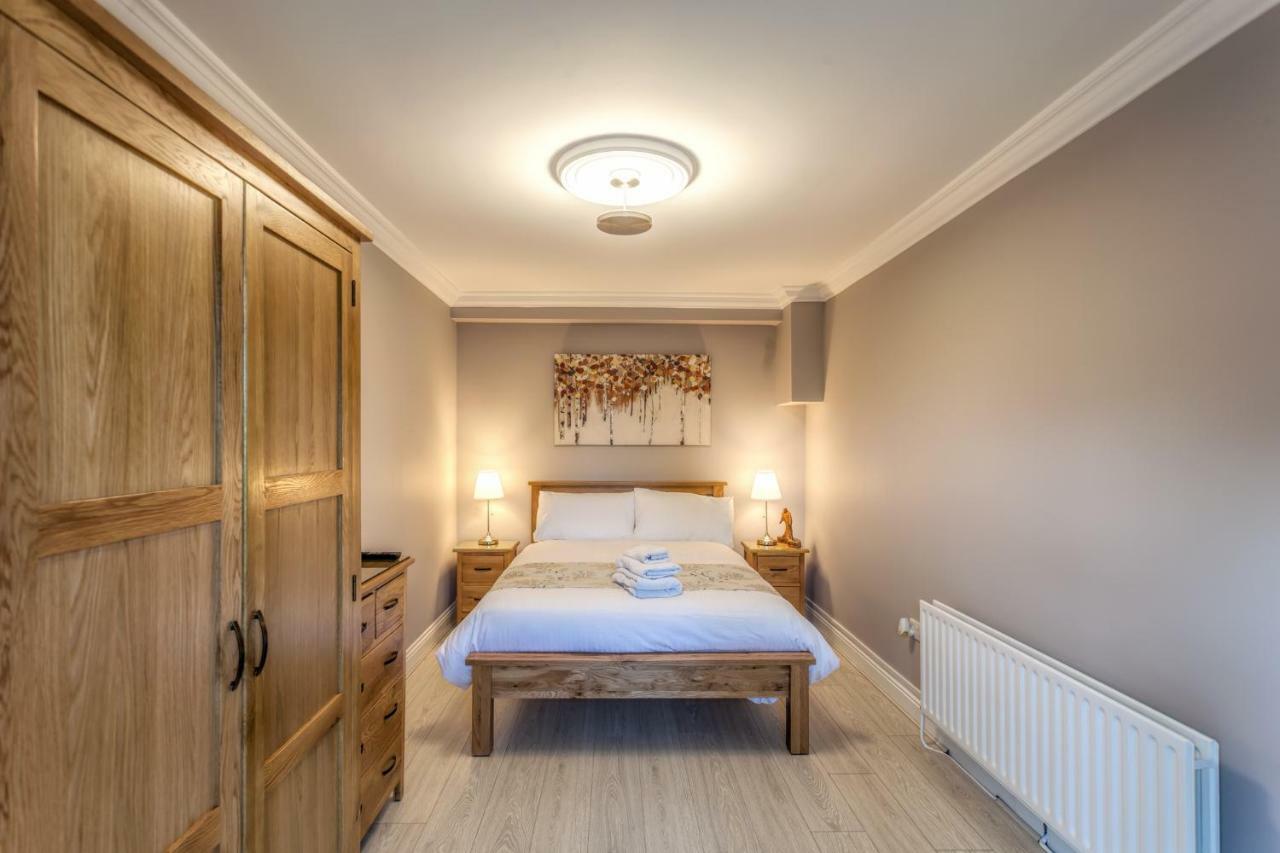 Tintawn House Otel Sandyford Dış mekan fotoğraf